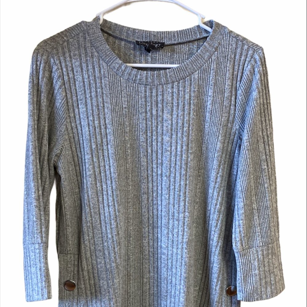 Grey Buttoned Sweater from Luxology